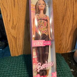 Mattel Pink Packaging Toy Box 2003 New